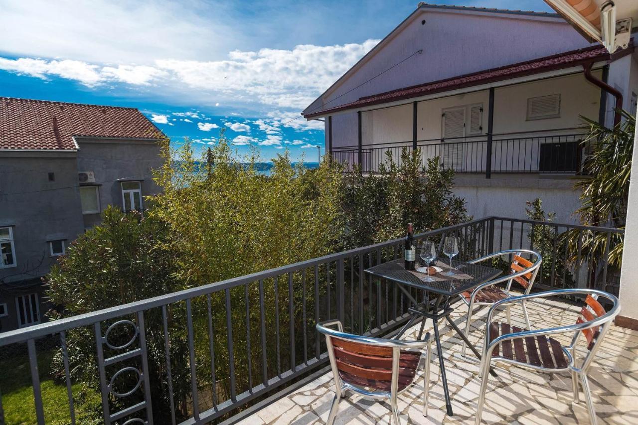 Apartments Karmen 1 Криквеница Екстериор снимка