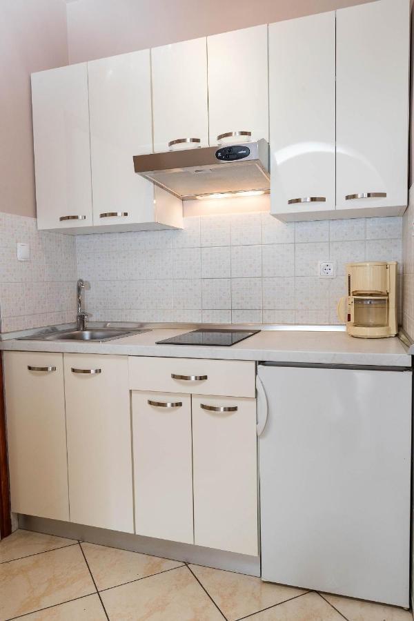 Apartments Karmen 1 Криквеница Екстериор снимка
