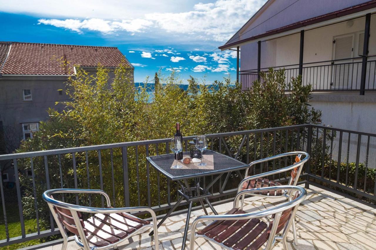 Apartments Karmen 1 Криквеница Екстериор снимка